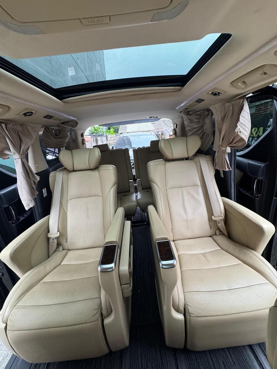 Toyota Alphard Gen 3 — foto 6