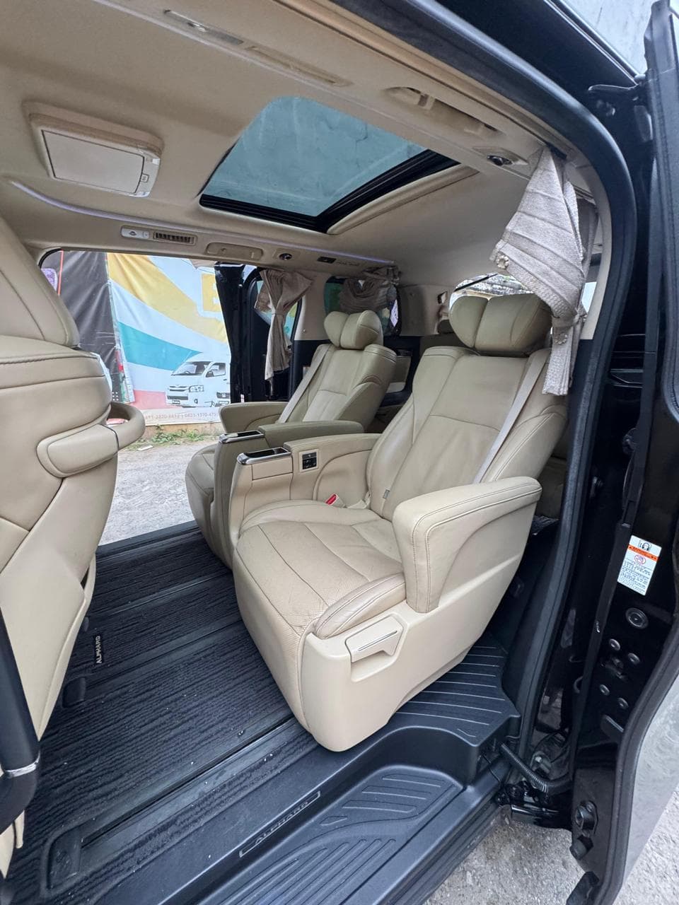 Toyota Alphard Gen 3 — foto 5