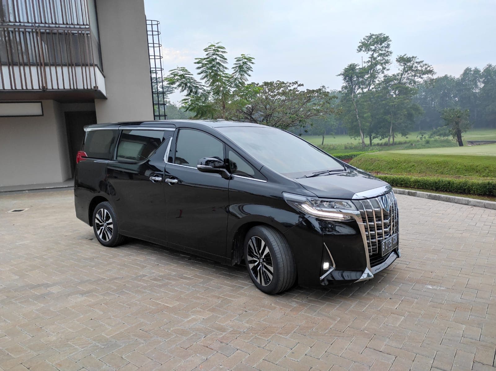 Toyota Alphard Gen 3 — foto 3