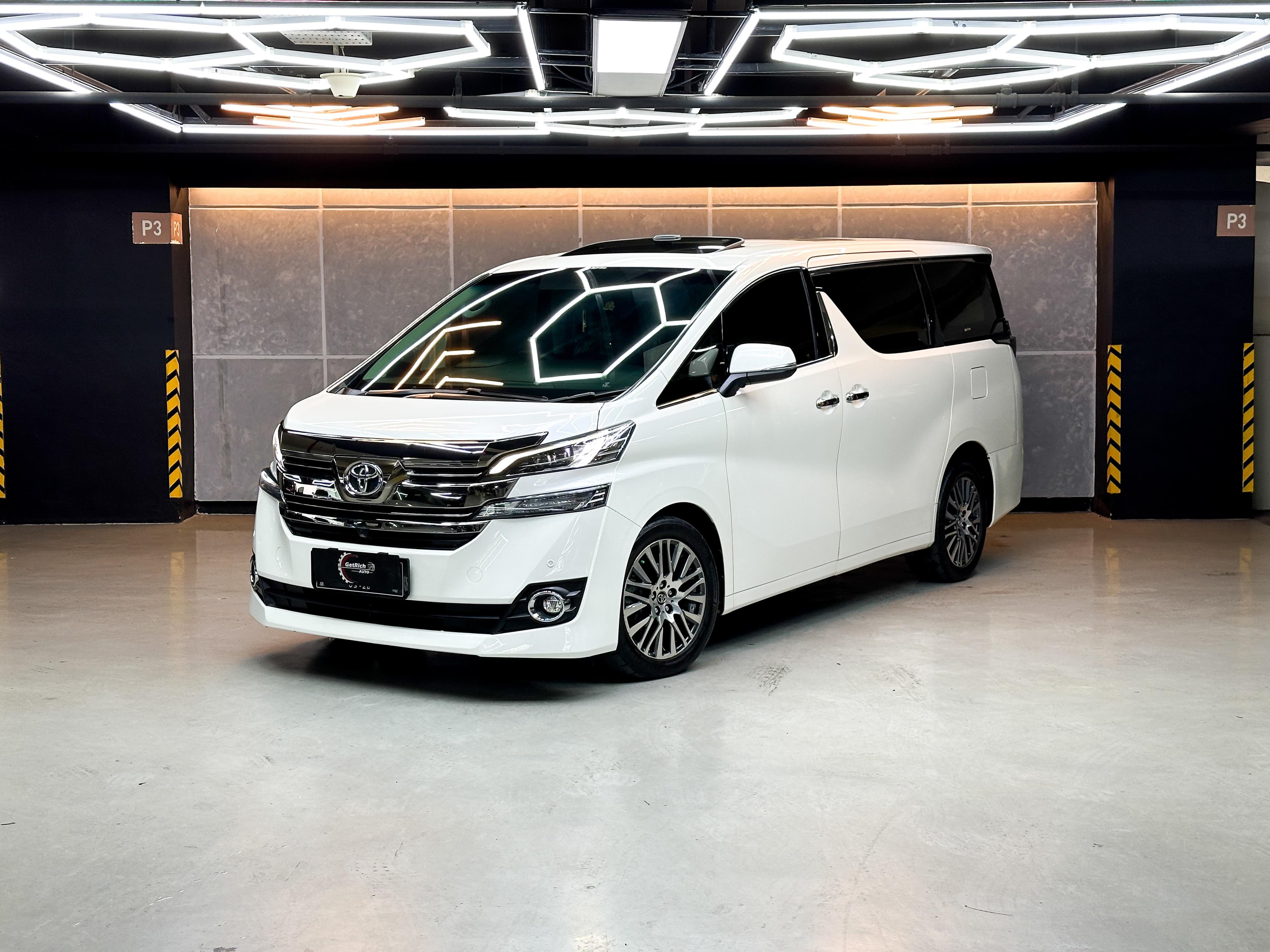 Toyota Vellfire — foto 2
